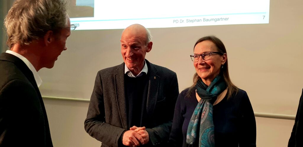 Professur des Physikers Stephan Baumgartner, Stiftungs-Vorstände gratulieren